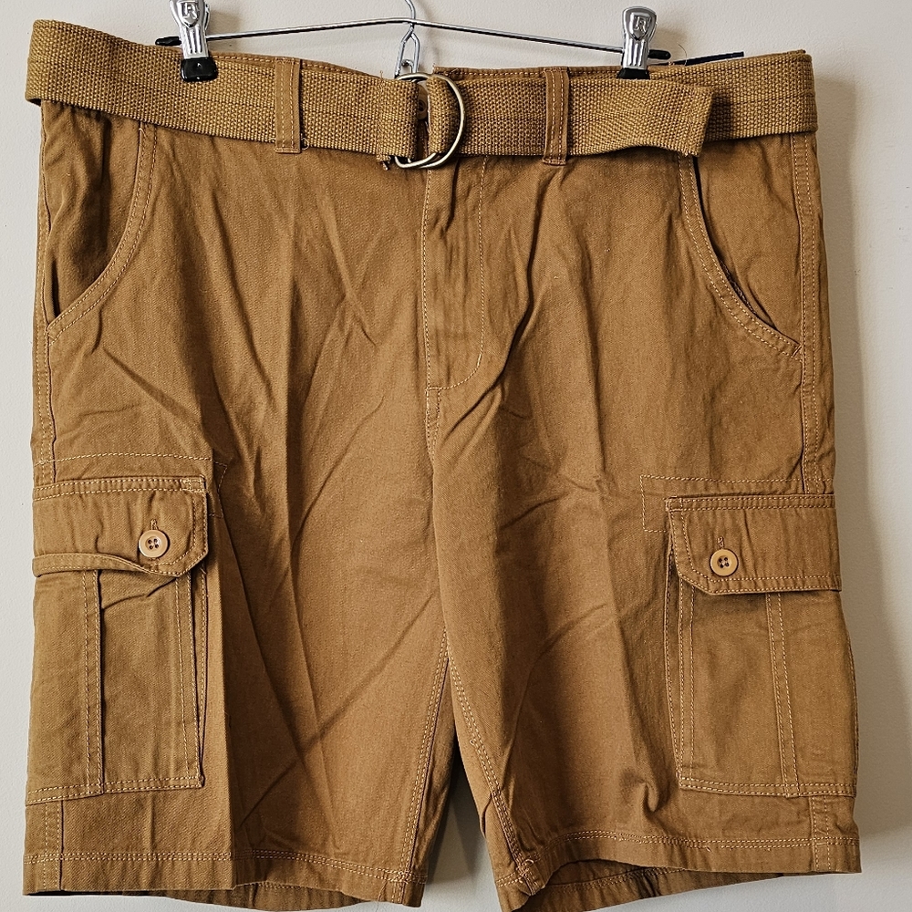 Visitor Cargo Khaki Shorts Size 38